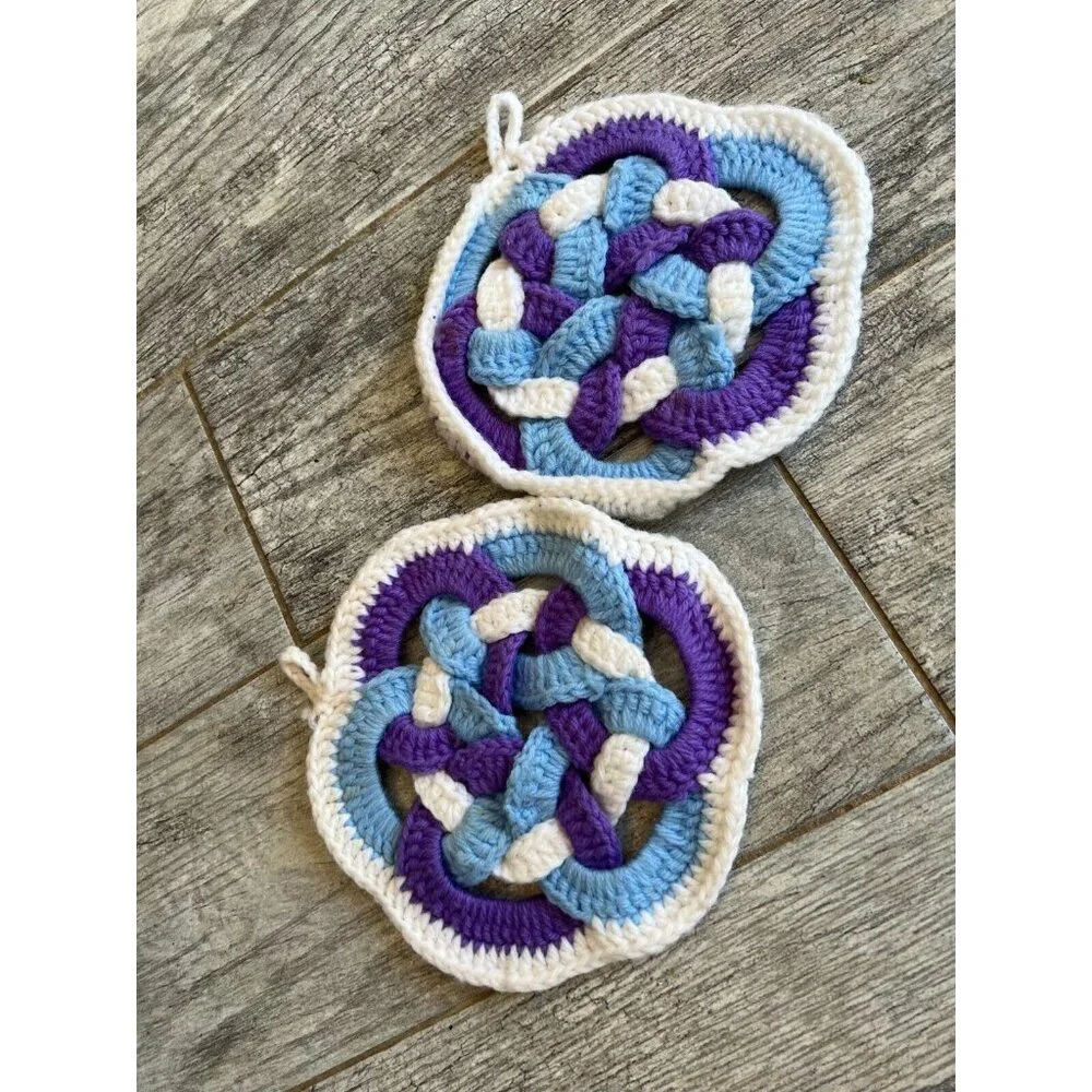Hand‎ Crocheted Interlocking Ring Set of 2 Hot Pad Pot Holders Vintage Knit